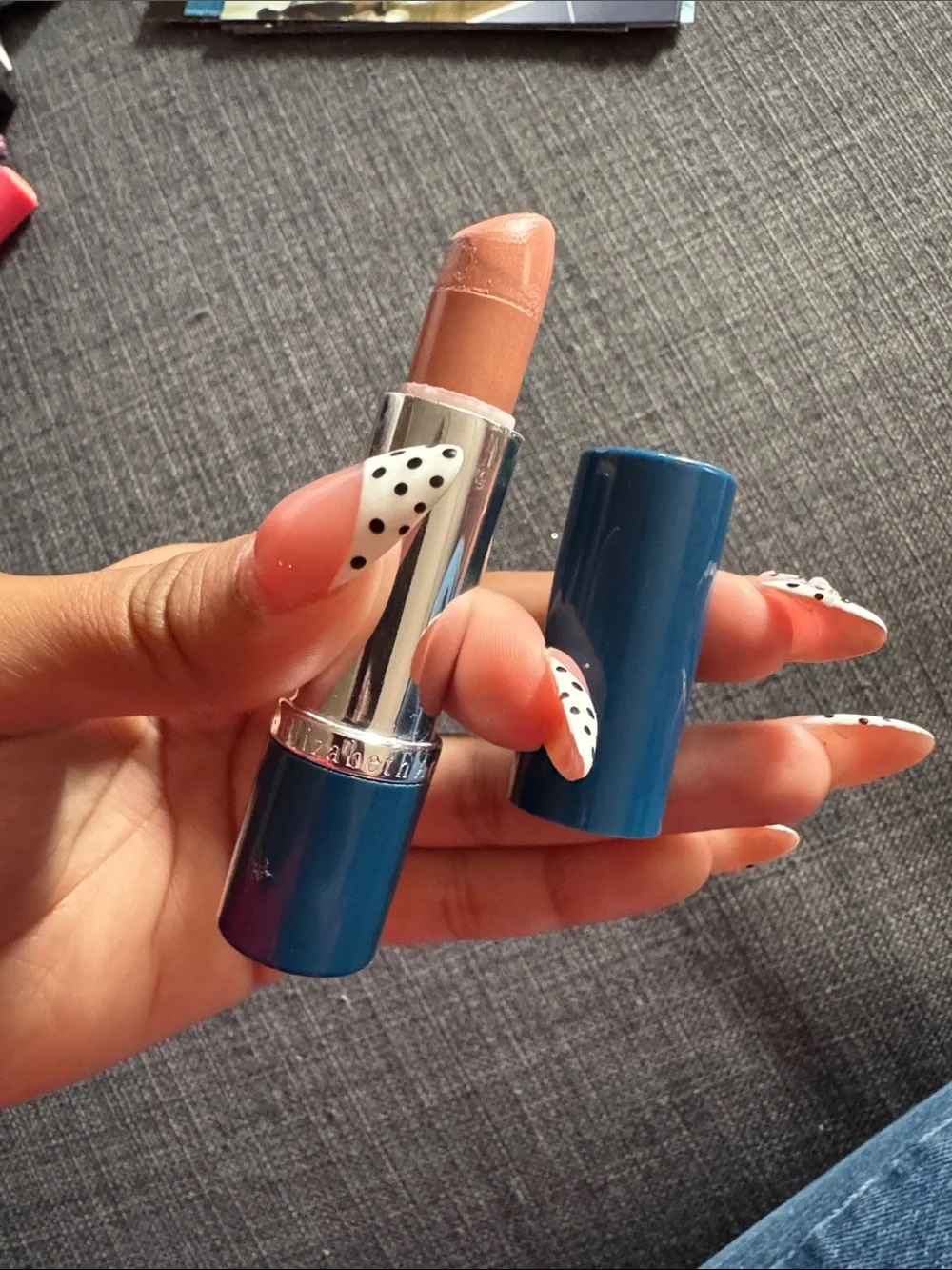 Elizabeth Arden lipstick - shade Cameo #09